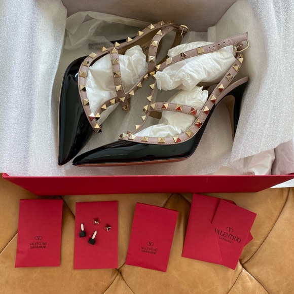 Authentic Valentino pumps - size 39 - Picture 5 of 16